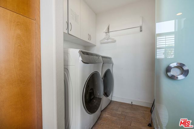 Image 10 of 43 For 7100 Playa Vista Drive 404