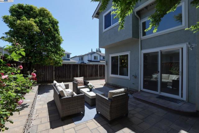 34724 Teal Cmn, Fremont CA: https://media.crmls.org/mediaz/53d79978-1828-4049-b051-bc302cae68c4.jpg