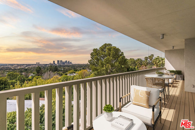 9255 Doheny Road, 706 photo 3