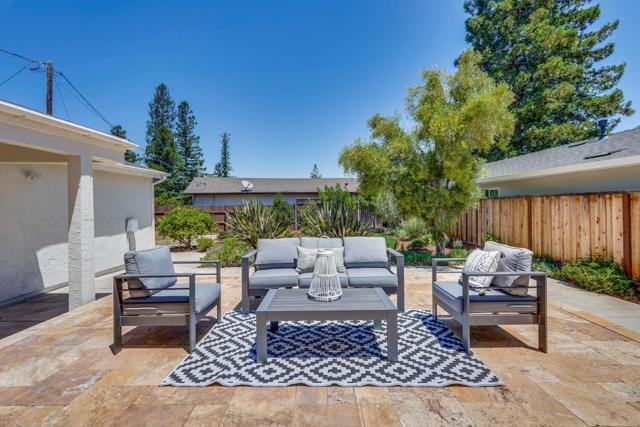 1181 Steinway Avenue, Campbell CA: https://media.crmls.org/mediaz/53d7b35b-e138-420f-836b-edee65cd9d40.jpg