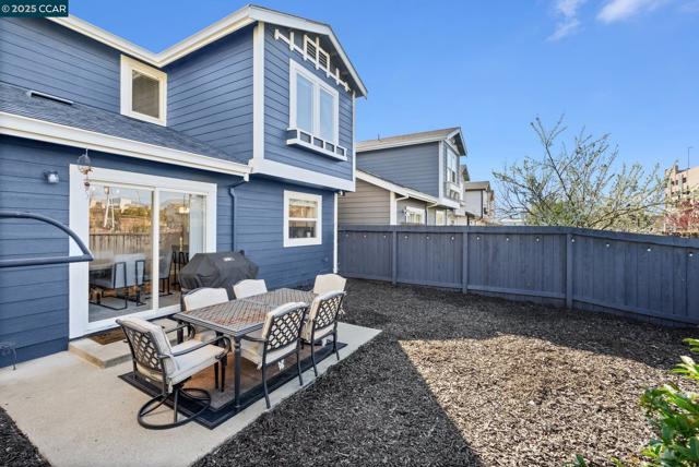 1627 Livingston Ln, Richmond CA: https://media.crmls.org/mediaz/53d7eba5-b51a-480f-8f4f-422e3fa75c60.jpg