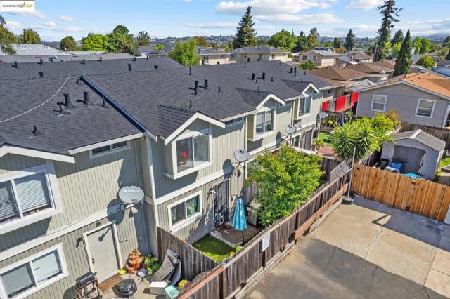 21564 Meekland ave, Hayward CA: https://media.crmls.org/mediaz/53d852c9-bcfc-4352-9f8e-8823598a8836.jpg