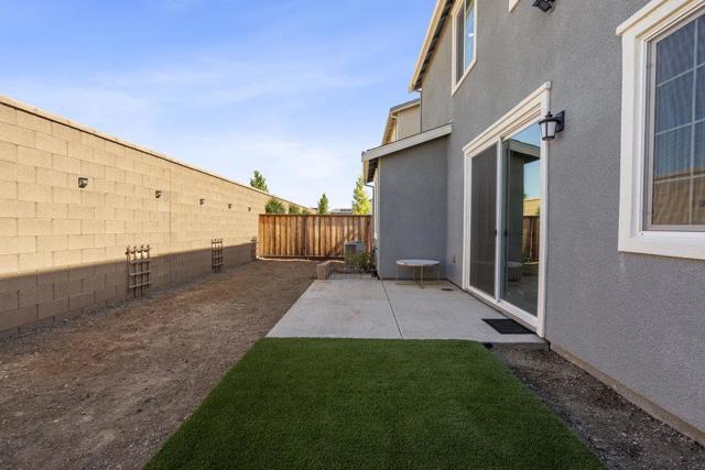 7221 Diamond Avenue, Tracy CA: https://media.crmls.org/mediaz/53d87fe9-f216-4beb-8b58-8e8c2af1b1f4.jpg