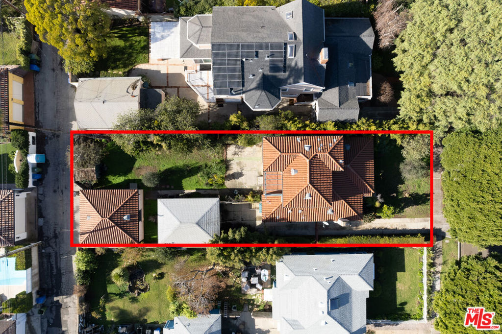 902 Yale Street, Santa Monica, CA 90403