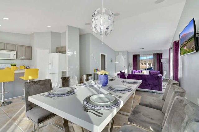 Image 7 of 32 For 83939 Carolina Court