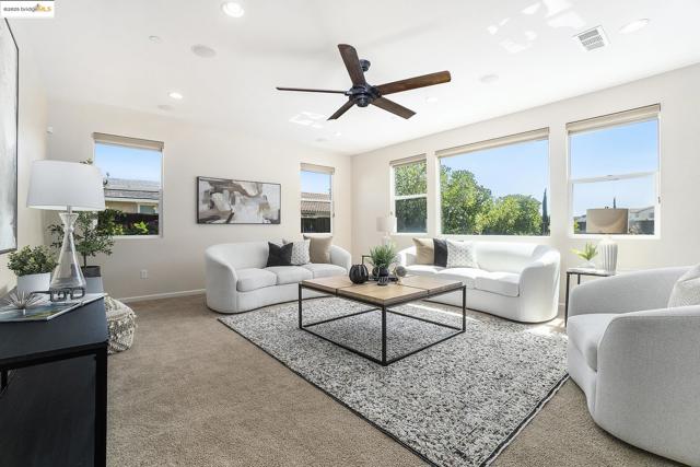 2776 Alves Ranch Rd, Pittsburg CA: https://media.crmls.org/mediaz/53daf062-4c18-42cf-9379-918037e4e70f.jpg