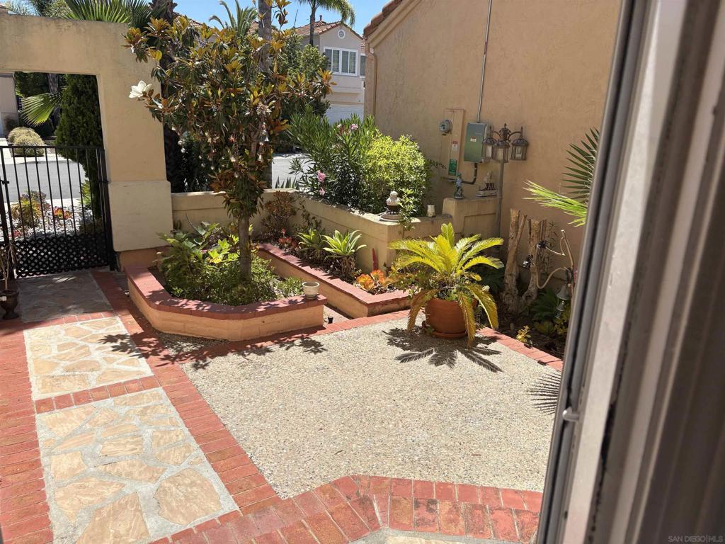 17972 Pueblo Vista Lane - photo 5