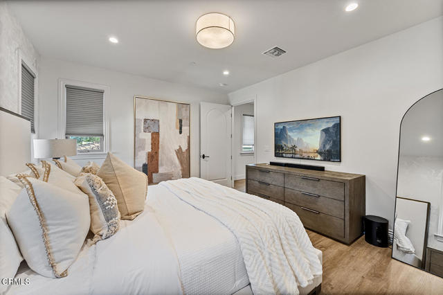 418 Fairview Avenue, Arcadia CA: https://media.crmls.org/mediaz/53dd0b89-ae53-4430-a0b6-13ef4183dd5c.jpg