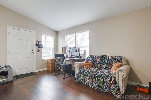 3505 Alpine Blvd, Alpine CA: https://media.crmls.org/mediaz/53dd80e6-5db6-40e6-8e98-a35c9286463d.jpg