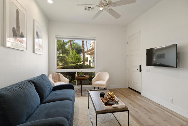 79953 Rancho La Quinta Drive, La Quinta CA: https://media.crmls.org/mediaz/53ddf859-f3bd-4ff3-8f4a-33ddb2edd7b0.jpg