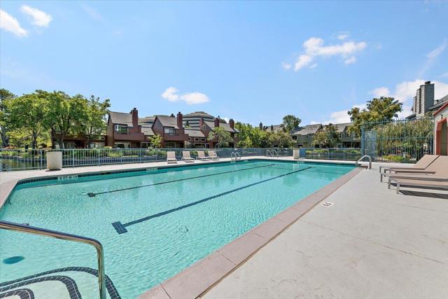 953 Shoreline Drive, San Mateo CA: https://media.crmls.org/mediaz/53de5047-19a7-4544-a8cf-300605068f29.jpg