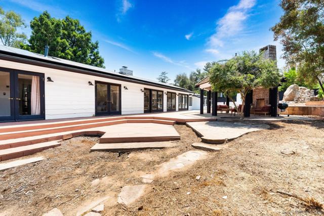 13953 Sagewood Dr, Poway CA: https://media.crmls.org/mediaz/53de7dec-c41a-4e47-8e49-ca0c8da63fb1.jpg