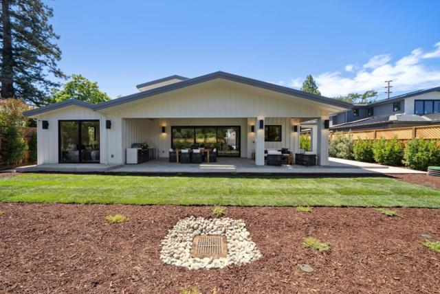 585 Cherry Avenue, Los Altos CA: https://media.crmls.org/mediaz/53df52da-cc31-4cd2-9593-e4a34c839094.jpg
