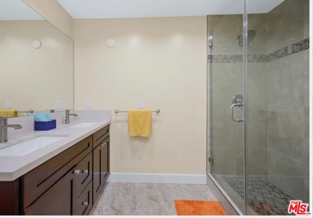 7412 Jamieson Avenue, Reseda CA: https://media.crmls.org/mediaz/53dff2f2-9165-4bfe-aa01-5aae1b0a0858.jpg