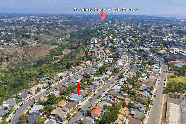 3703 Tomahawk Ln, San Diego CA: https://media.crmls.org/mediaz/53e0da13-5cbd-4269-a0f5-82b49f73d408.jpg