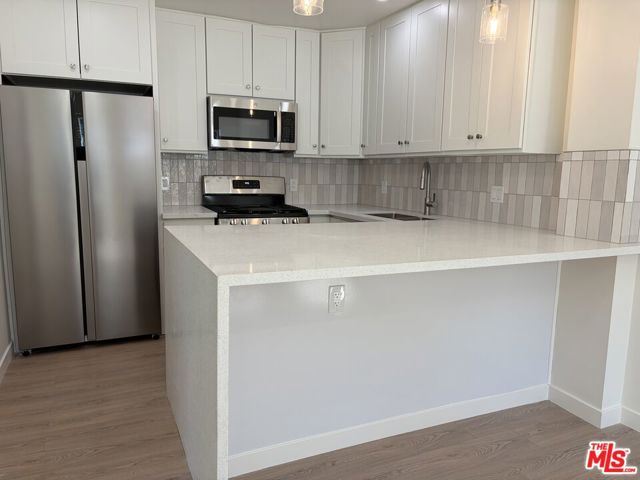 15225 Valleyheart Drive photo 11