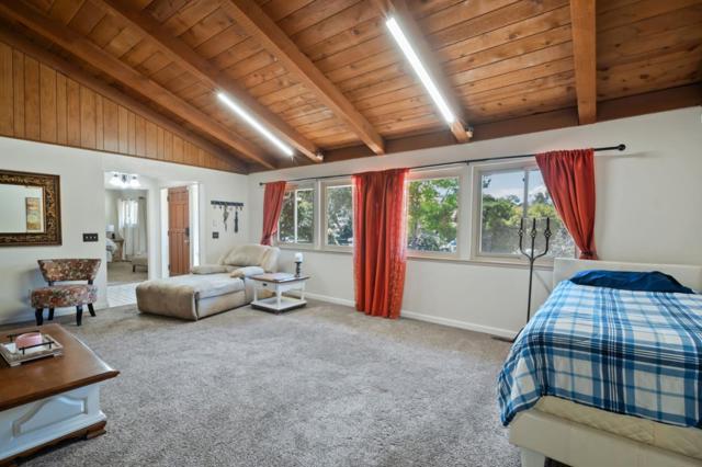 11745 Tam Oshanter Drive, Salinas CA: https://media.crmls.org/mediaz/53e1d886-efe3-46b7-8c12-c7286329b147.jpg