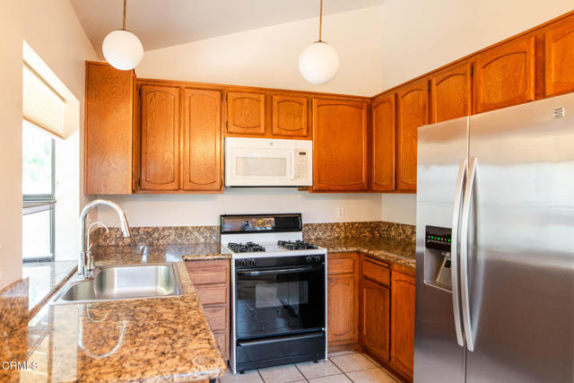 201 N Granada Avenue, Alhambra CA: https://media.crmls.org/mediaz/53e223f8-1905-4f22-abab-f3f444bc4aae.jpg