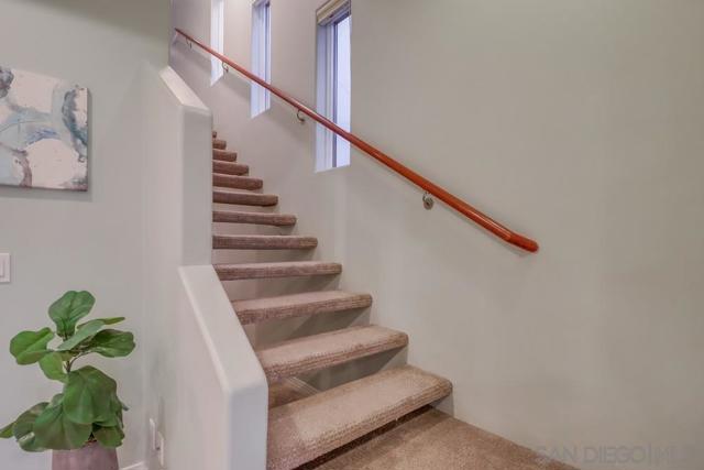 2318 Chalcedony St, San Diego CA: https://media.crmls.org/mediaz/53e30dbe-27d7-4fce-bbcc-41f1ad3e9dbf.jpg