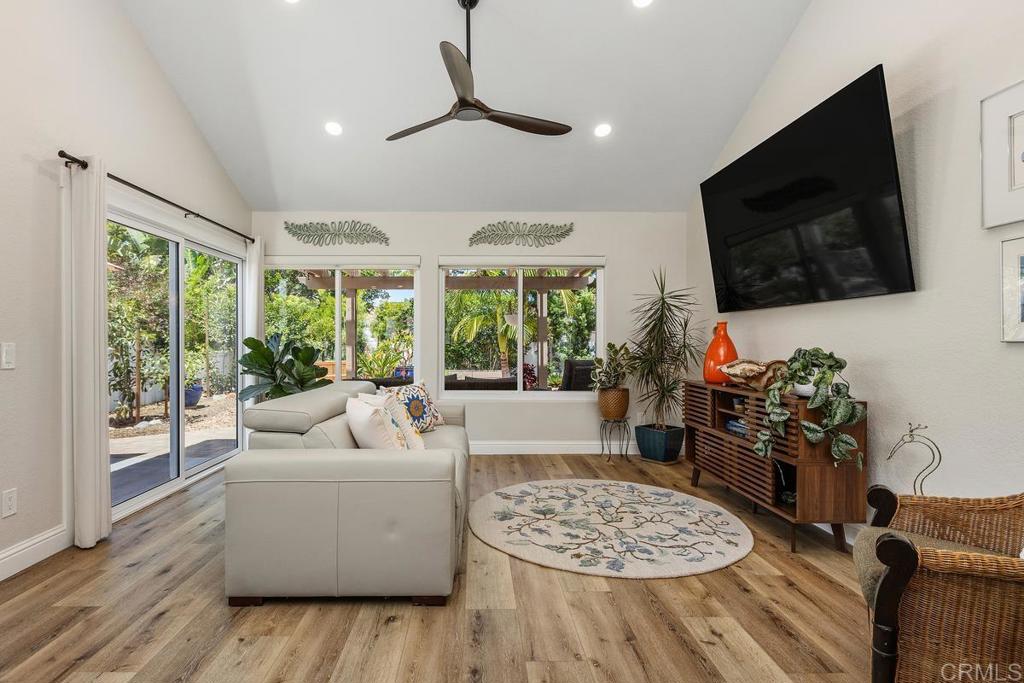 4722 Collinos Way - photo 11
