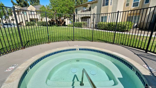 725 Brookstone Road, Chula Vista CA: https://media.crmls.org/mediaz/53e4e799-e036-47ca-a6a7-9acdb0039942.jpg