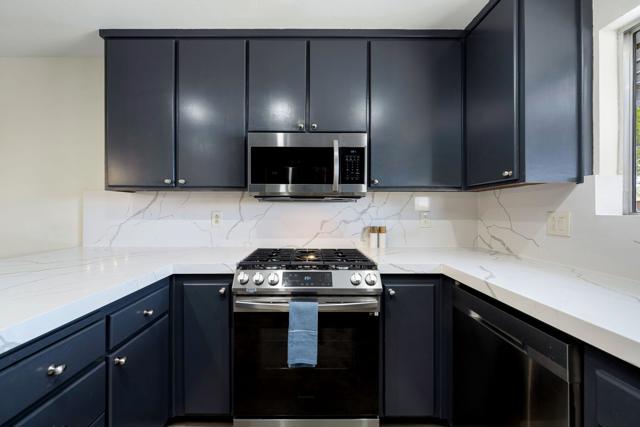 8799 Palomar Avenue, Yucca Valley CA: https://media.crmls.org/mediaz/53e53a28-d03a-46a1-9cdb-fda7227bb0e8.jpg