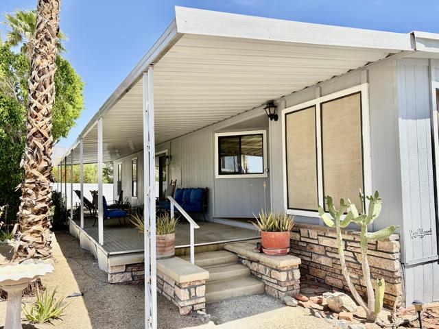 74711 Dillon Road, Desert Hot Springs CA: https://media.crmls.org/mediaz/53e56186-0e43-4e25-b9b0-54171cb780b7.jpg