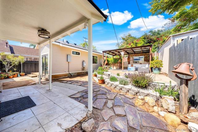 3636 Arizona St, Outside Area (Inside Ca) CA: https://media.crmls.org/mediaz/53e65d4d-ebac-47a2-b4a0-0f7b2ee3e2e4.jpg
