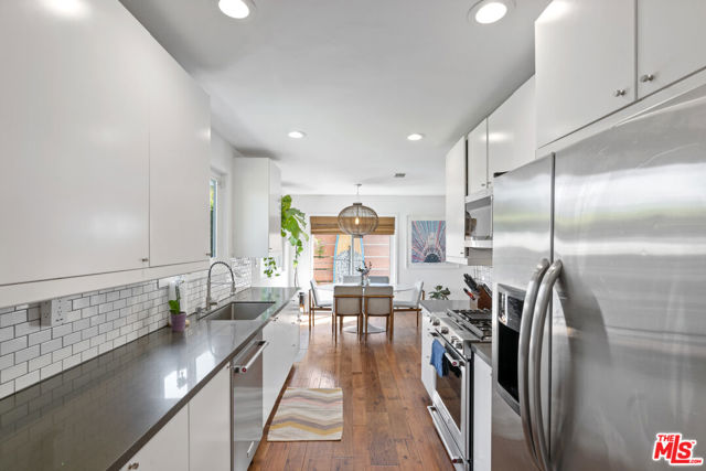 Image 3 for 2325 Walgrove Ave, Los Angeles, CA 90066