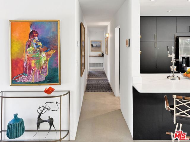 2235 E Paseo Gracia, Palm Springs CA: https://media.crmls.org/mediaz/53e7fddf-50df-4b2d-ac95-4d01589c157f.jpg