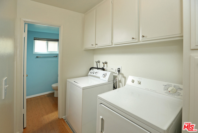 2616 VOORHEES Avenue, Redondo Beach, California 90278, 2 Bedrooms Bedrooms, ,1 BathroomBathrooms,Residential,Sold,VOORHEES,17267962