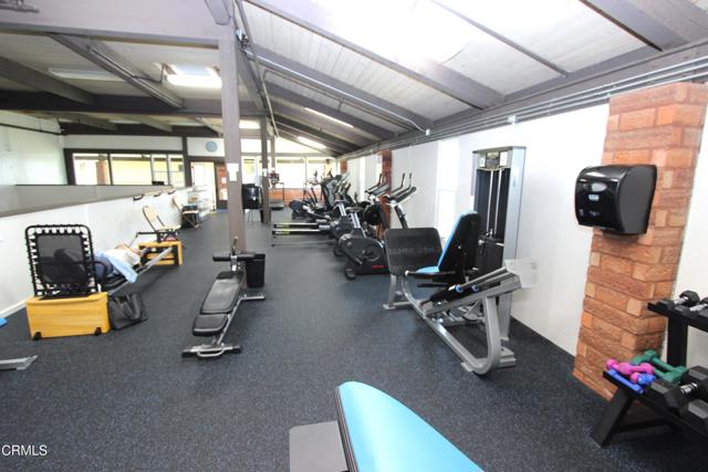 1215 Anchors Way, Ventura CA: https://media.crmls.org/mediaz/53e88c01-5e9d-42f9-9ed3-38ca8d39a1ef.jpg