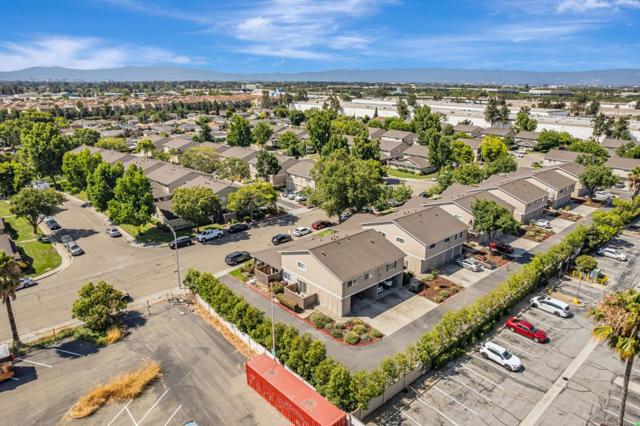 303 Junipero Drive, Milpitas CA: https://media.crmls.org/mediaz/53e908fd-9b8c-46b0-9ae7-a753572d0b51.jpg