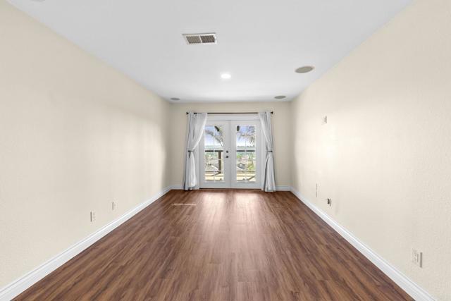 858 Via Barquero, San Marcos CA: https://media.crmls.org/mediaz/53e91b3f-4be5-4274-b874-09b966bb0ce9.jpg