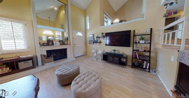 Detail Gallery Image 10 of 11 For 4614 Villas Dr, Bonita,  CA 91902 - 2 Beds | 2 Baths