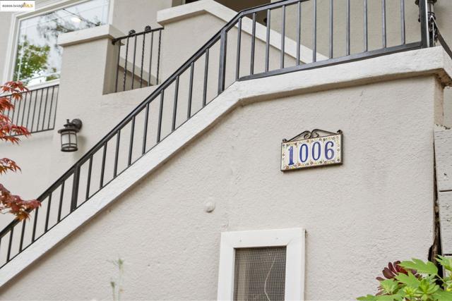 1006 Glendora Ave, Oakland CA: https://media.crmls.org/mediaz/53ea254e-9ea5-42d4-92ac-3ac3eeb9ca0b.jpg