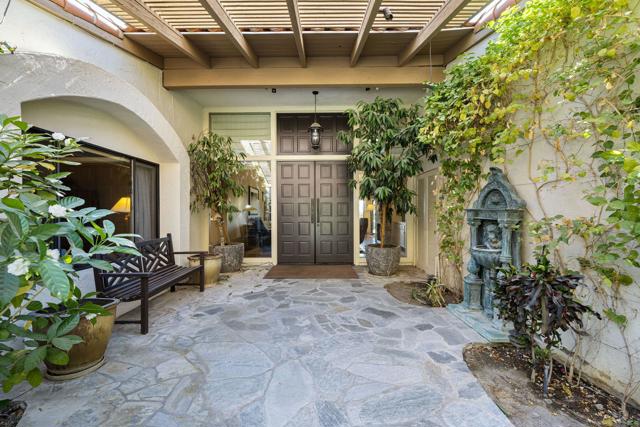 40480 Via Entrada, Rancho Mirage CA: https://media.crmls.org/mediaz/53ea41db-8f8b-4d7c-ac7e-5b6758ff04b8.jpg