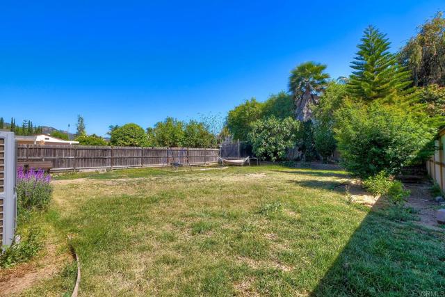 Detail Gallery Image 22 of 52 For 1807 Calle Sinaloa, Vista,  CA 92084 - 4 Beds | 2 Baths