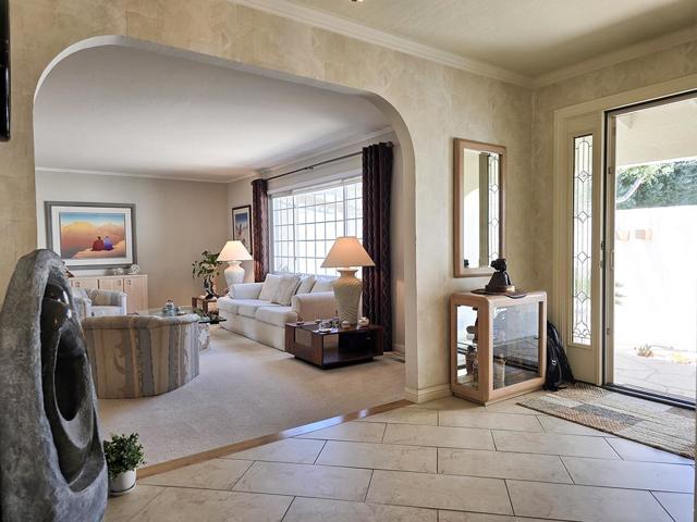 6128 Corte De La Reina, San Jose CA: https://media.crmls.org/mediaz/53eca69c-897a-4efa-9065-75195d87d0a8.jpg