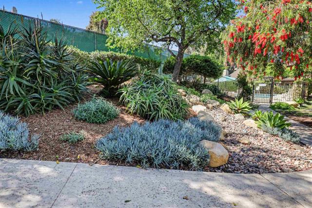 Detail Gallery Image 24 of 28 For 4640 Coralwood Cir, Carlsbad,  CA 92008 - 2 Beds | 2/1 Baths