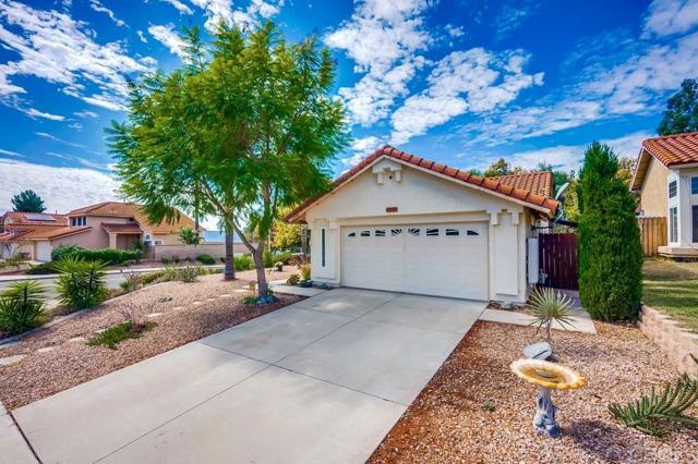 39685 ALMANSA, Murrieta CA: https://media.crmls.org/mediaz/53ecfe6e-cc54-4ffd-89d6-8ec55e69204d.jpg