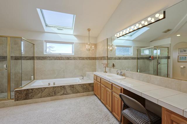 638 Margarita Ave, Coronado CA: https://media.crmls.org/mediaz/53eda428-425d-4bb7-82fb-5f7d3cd724a5.jpg