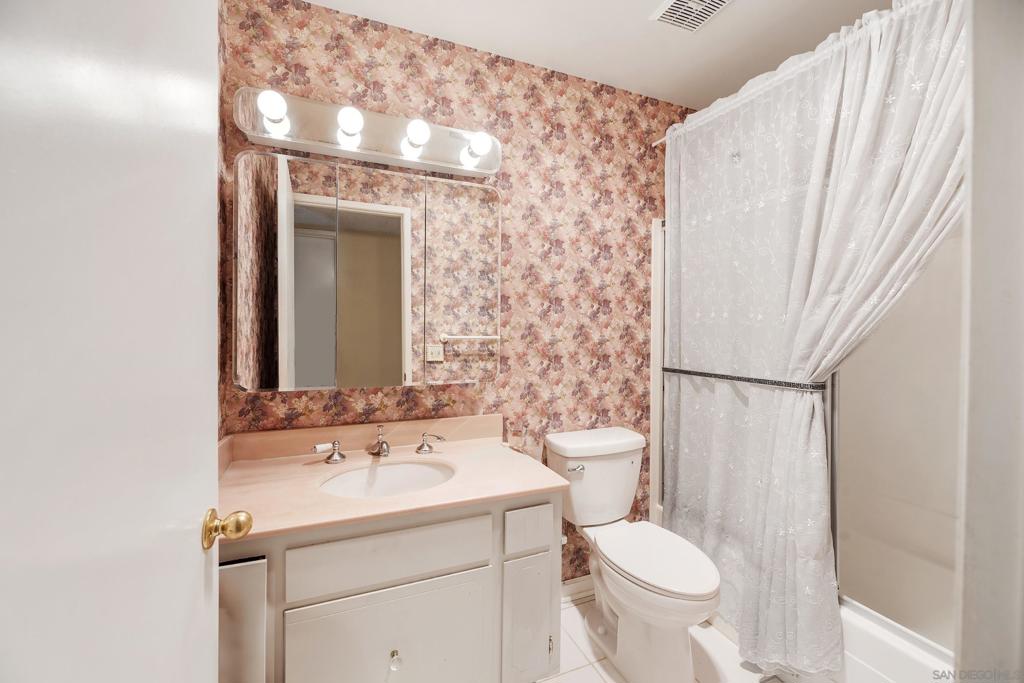https://media.crmls.org/mediaz/53edebd9-2ebb-48ff-9943-51a3197fee97.jpg?preset=X-Large