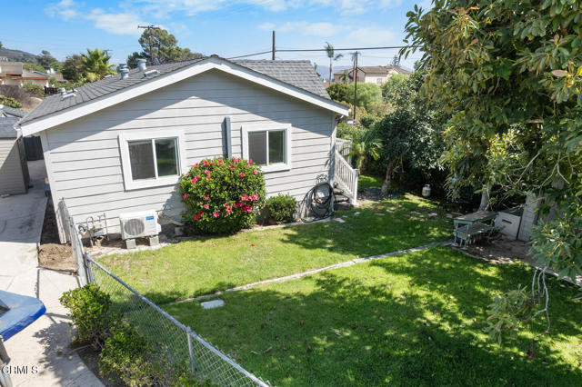 Detail Gallery Image 12 of 14 For 155 Mesa Dr, Camarillo,  CA 93010 - 2 Beds | 2 Baths