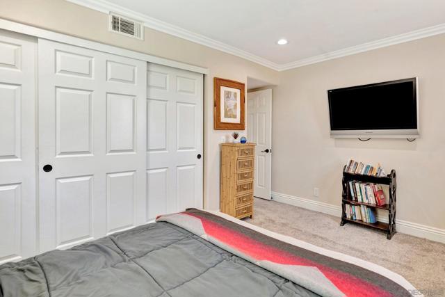 560 Seeforever Dr, San Marcos CA: https://media.crmls.org/mediaz/53ef8fe8-15ed-4fa7-b9ad-ae62b66b1234.jpg