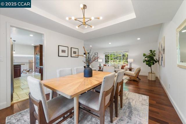 2787 Morgan Dr, San Ramon CA: https://media.crmls.org/mediaz/53f0e44b-1049-4e42-b0d9-96128f849375.jpg