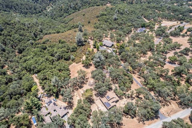 3748 Baldwin Drive, Placerville CA: https://media.crmls.org/mediaz/53f18412-0cf7-443f-8cd0-43631417ba25.jpg