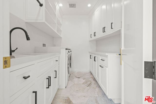 1153 S Clark Drive, Los Angeles CA: https://media.crmls.org/mediaz/53f18c9a-aba4-468d-9212-8fb5f82ab4ab.jpg