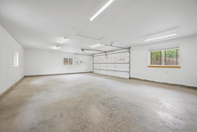 19602 Santee Lane, Valley Center CA: https://media.crmls.org/mediaz/53f19526-e4e8-4809-8aaa-019f4cee2858.jpg