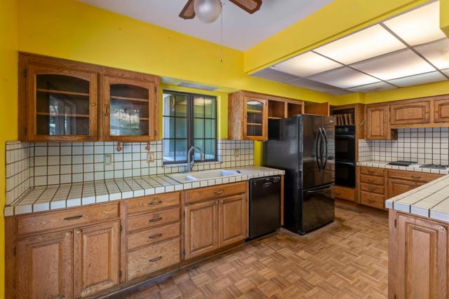 22370 Old Santa Cruz Highway, Los Gatos CA: https://media.crmls.org/mediaz/53f24bdd-653c-4f08-9c7f-8e7487a0c0da.jpg